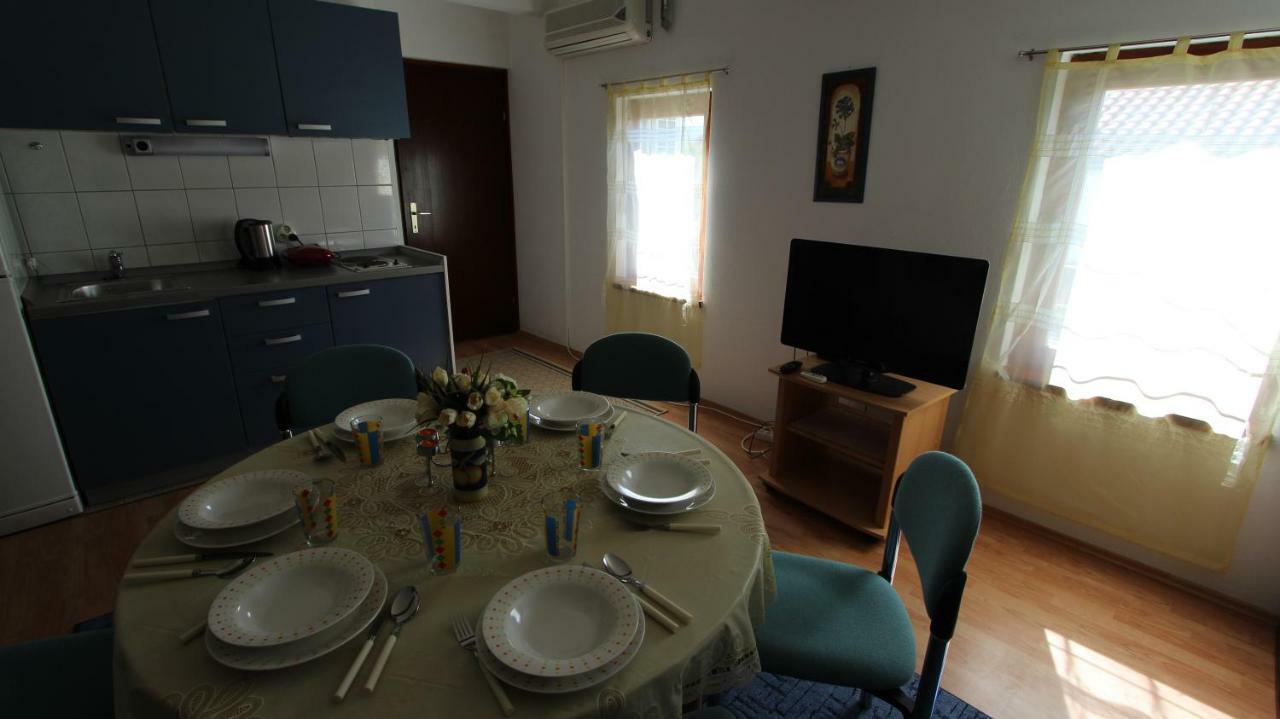 Holiday House Matko Gabonjin Kültér fotó